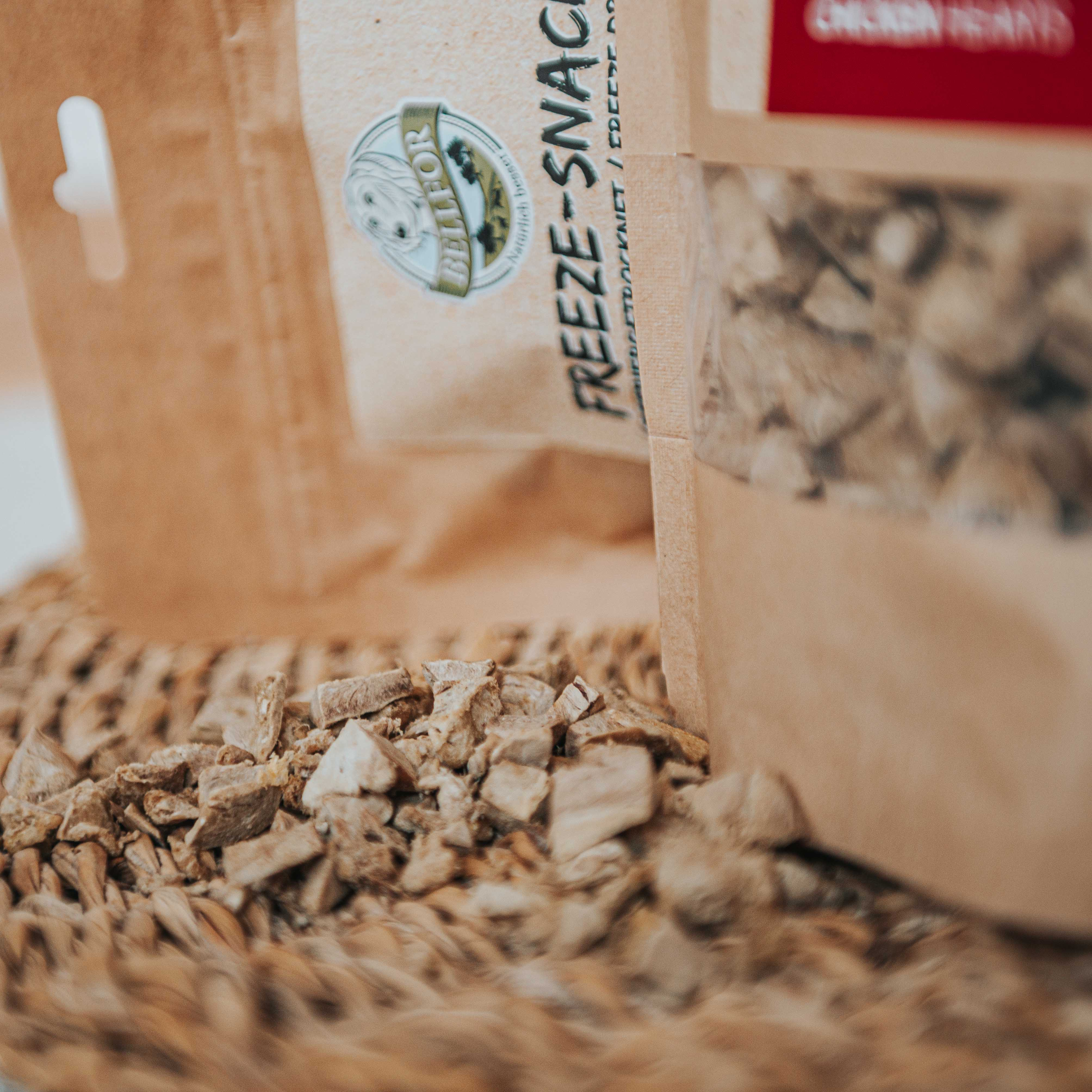 Treat for dogs - Chicken Hearts (freeze dried) - 50 g